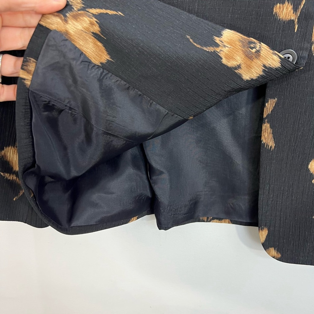 SOLD Jones New York 100% silk Floral Black and tan Women's Jacket blazer 10P - Picture 7 of 13